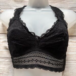 Victoria’s Secret Crochet Lace Racerback Bralette NWOT Women’s Medium Black